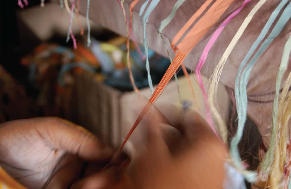 Weaving-finishing-ends Weaving-finishing-ends