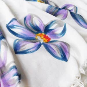Lily handpainted stole