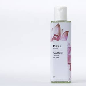 Facial toner with mint and rose water